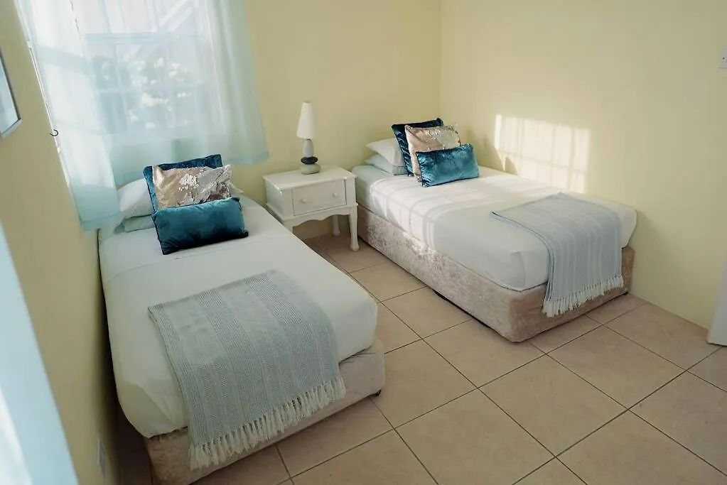 3 Bedrooms Luxurious Pool House Centrally Located Close To Everything Saint Philip 0*,  Barbados